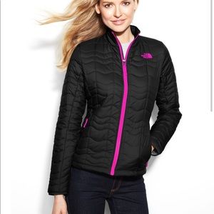 The North Face Bombay Jacket, Barbie, sporty light weight yet warm
